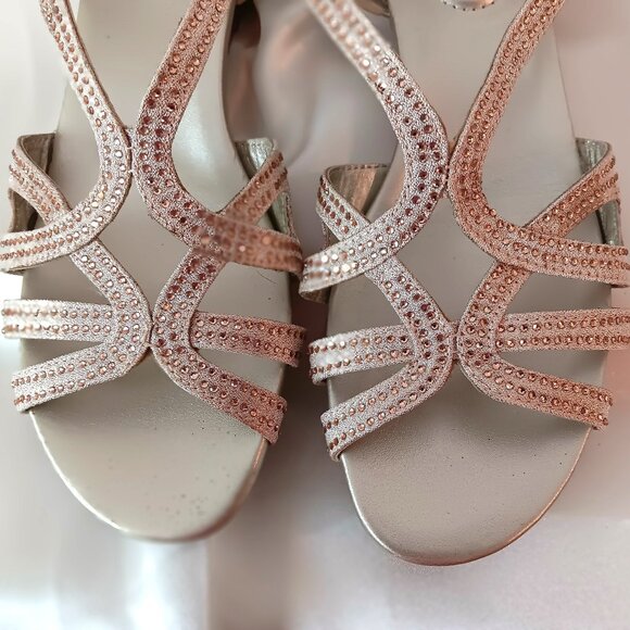 EUC 💥 BANDOLINO GYALA 2 WEDGE LEATHER SLING BACK SANDALS ~ SIZE 7 ~ GORGEOUS! - Picture 3 of 8